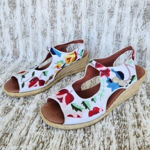 Camper Embroidered Canvas Espadrille Wedge Heel Sandal White Women's Size 6.5 7